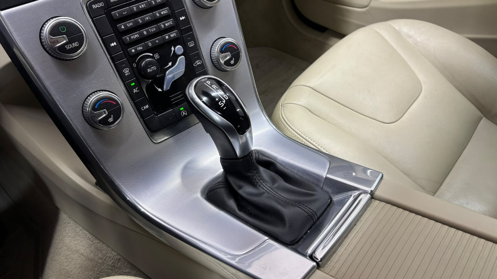 VOLVO S60 14